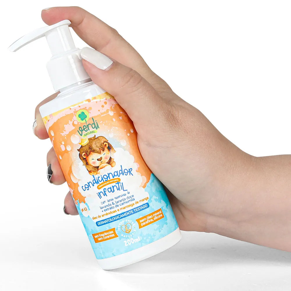 Condicionador Infantil 100% Natural com Óleos essenciais de Lavanda e Laranja doce e Extrato de Camomila