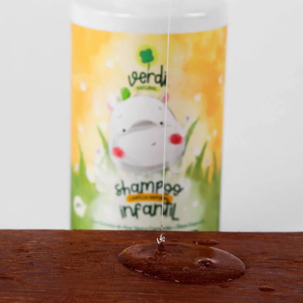 Shampoo Infantil 100% Natural com Extratos de Aloe Vera e Camomila + Óleos Essenciais