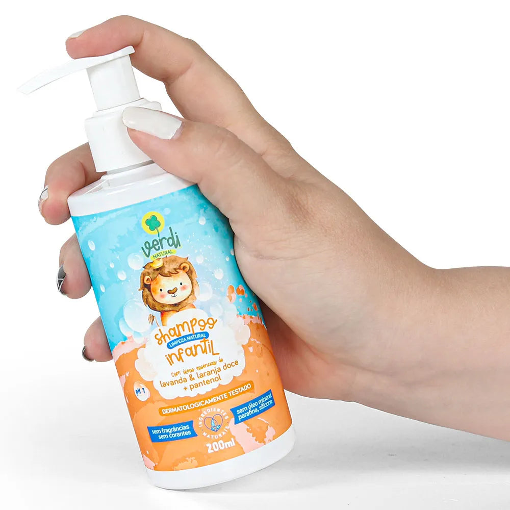 Shampoo Infantil 100% Natural com Óleos essenciais de Lavanda e Laranja doce e Pantenol